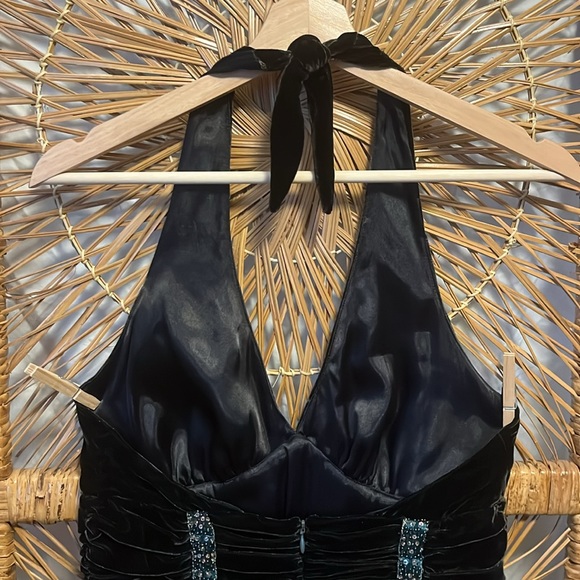 Molly New York Velvet Halter Dress - Size 6 - Picture 7 of 10